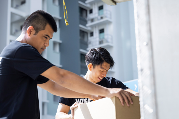 Guide to Shipping Goods to Singapore: Taxes, Duties and Regulations