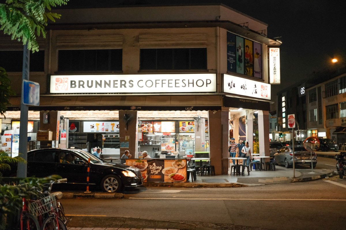 Singapore’s Coffee Culture: A Nation of Kopi Enthusiasts