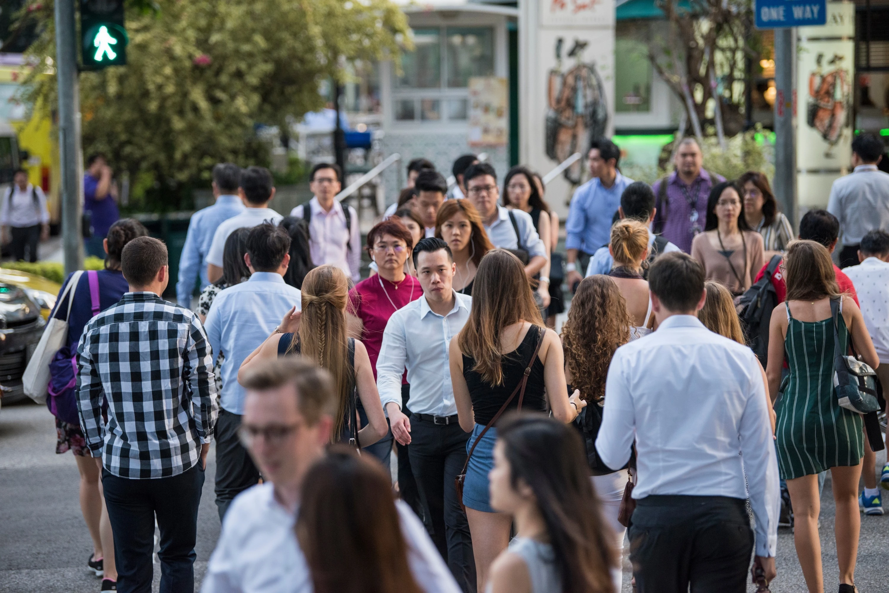 Navigating Singapore: A Newcomer’s Guide to Local Traditions and Heritage