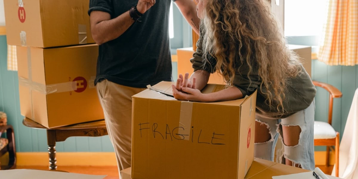 How to Protect Fragile Items While Moving