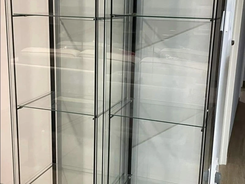 Glass display cabinet