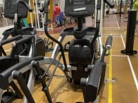 Life fitness gym equipment