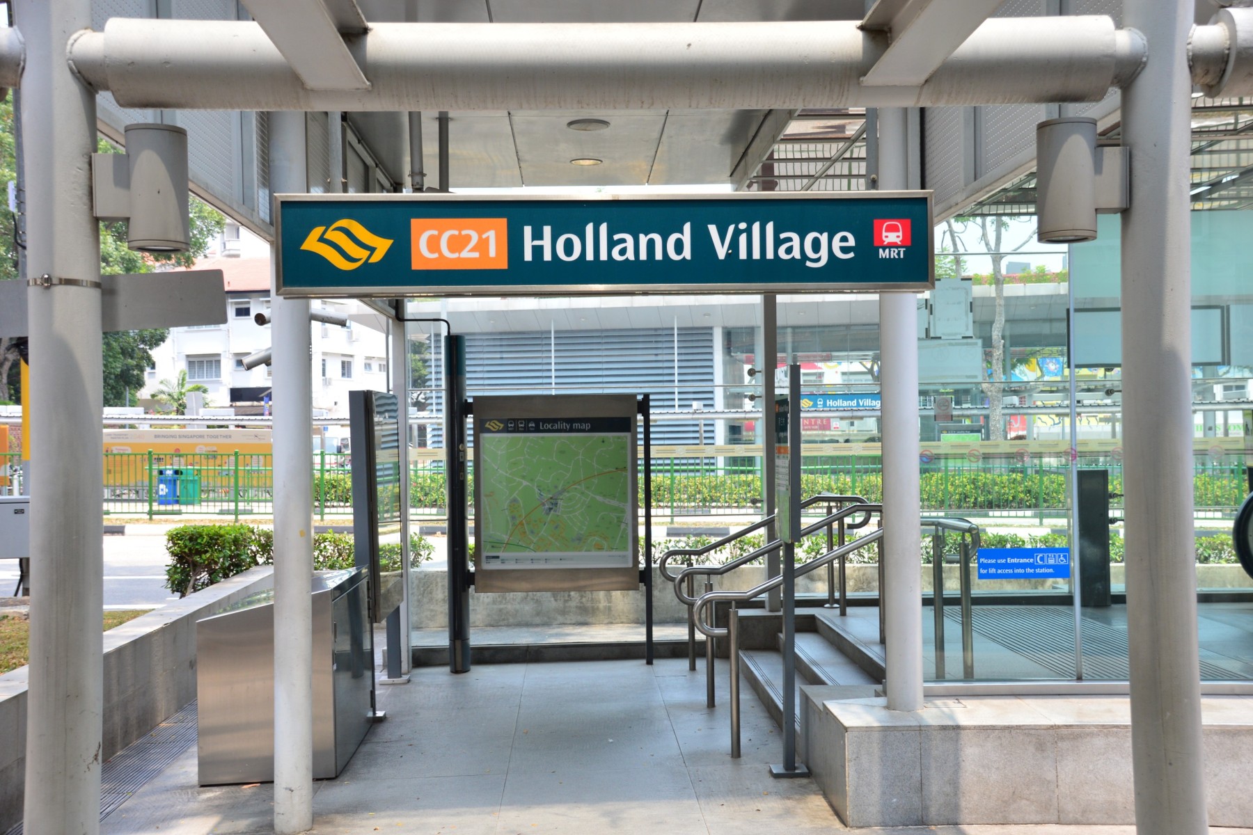 Travelling to Holland Village