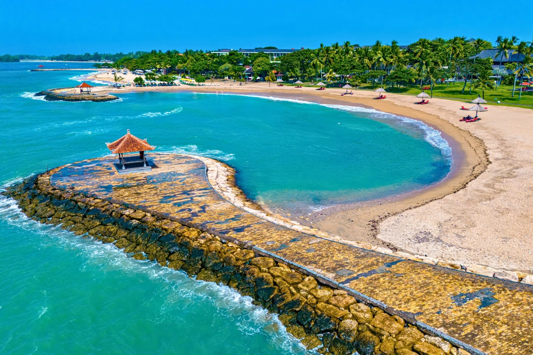 Family trip to Nusa Dua in Bali